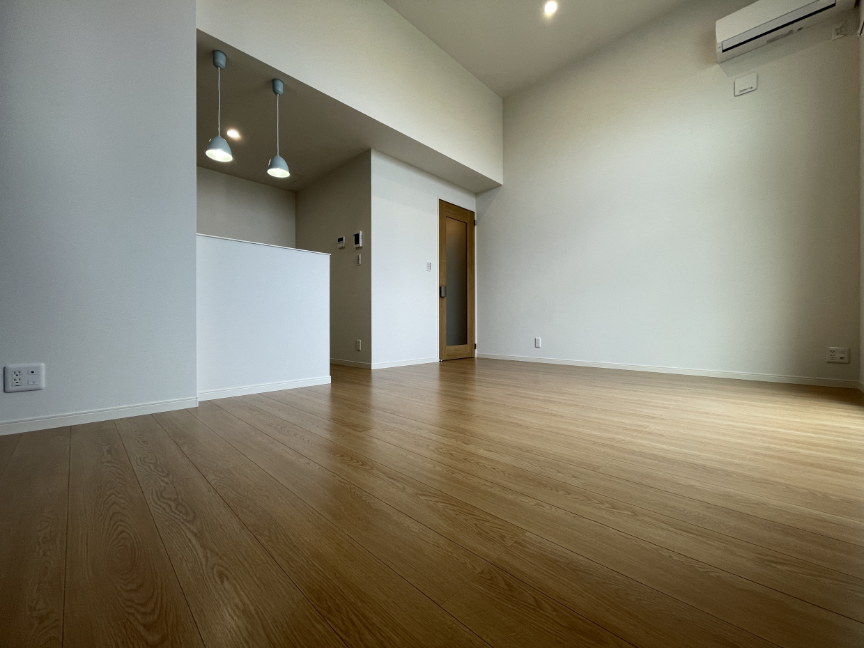 明るく広いリビングは家族の笑い声が聞こえてきそう