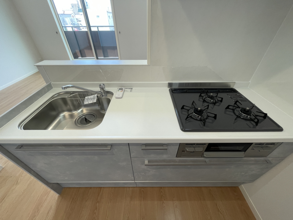 3口コンロで料理もはかどりますね