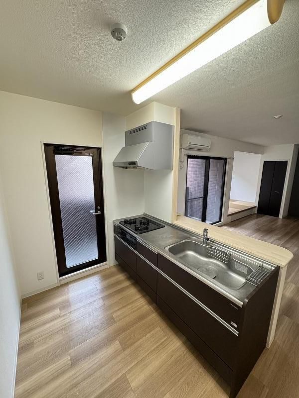 対面式キッチンなので視界も広い