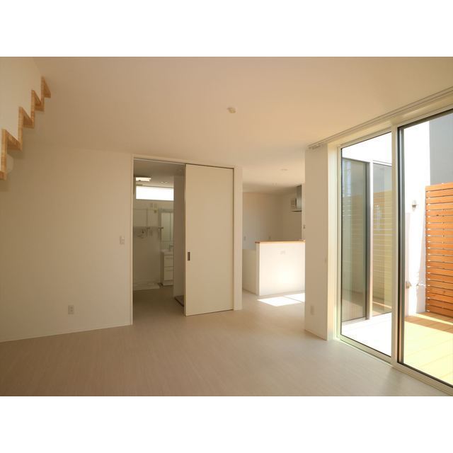 LDK 15.5帖。少しユニークな間取り