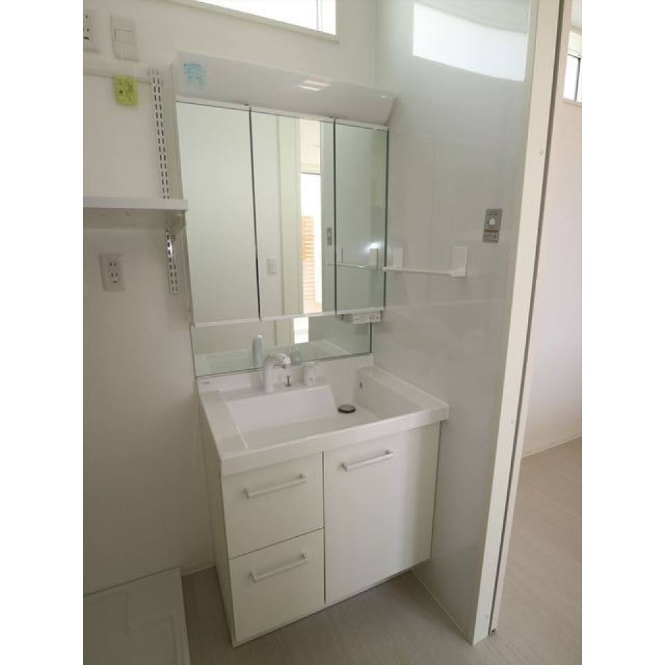 洗面台
清潔感あふれる