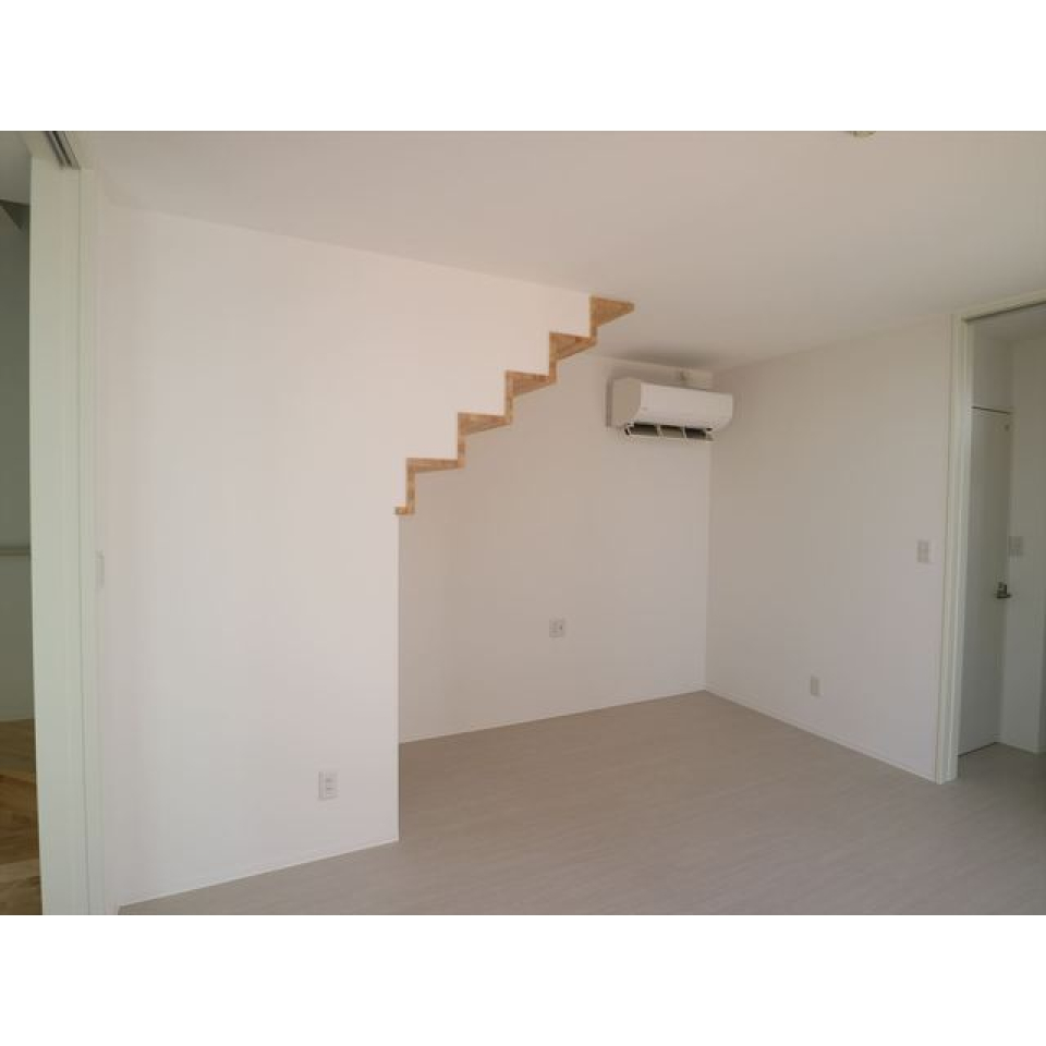 白で統一された内装