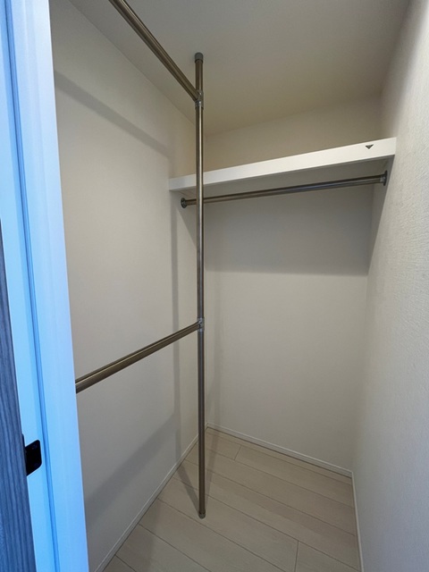 荷物が多い方の味方！たっぷり収納が期待出来るWICです。
※写真は同タイプ住戸です。