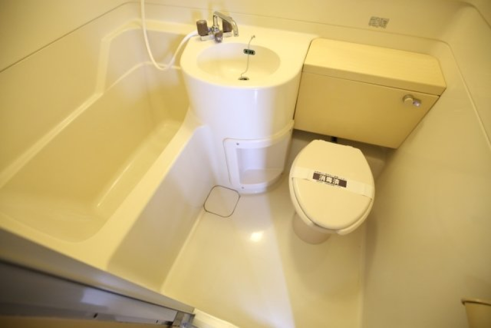 ３点のユニットバス。掃除もまとめてできそう。