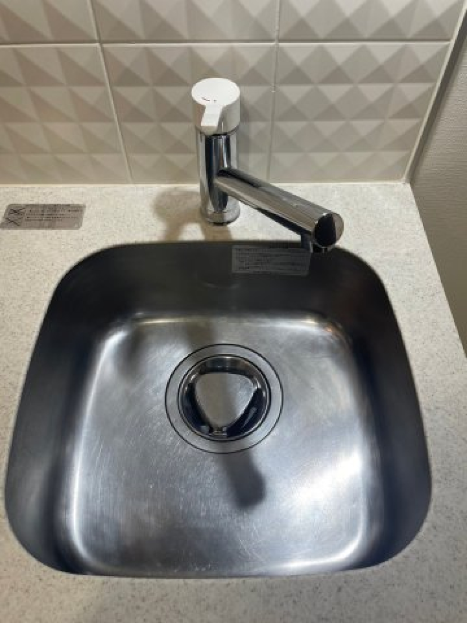 こじんまりとしたシンク。