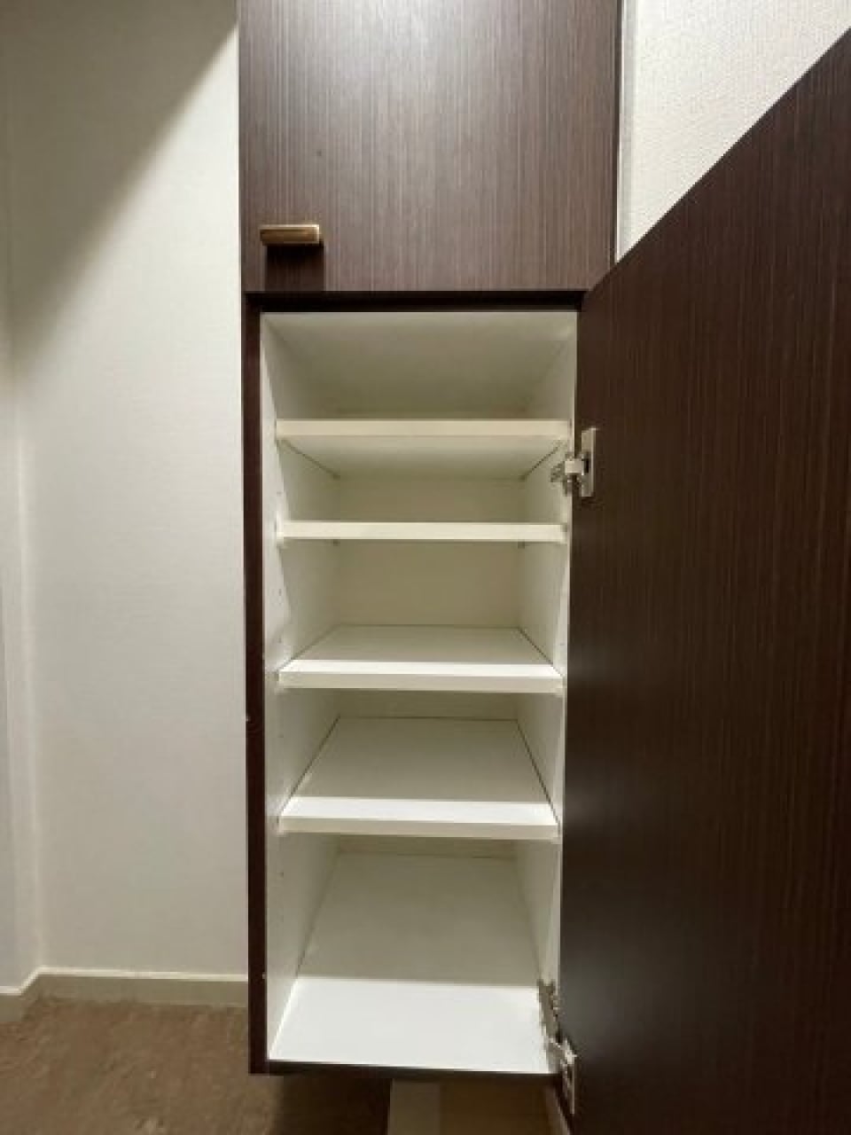 玄関横にはシューズクローゼットがあります。