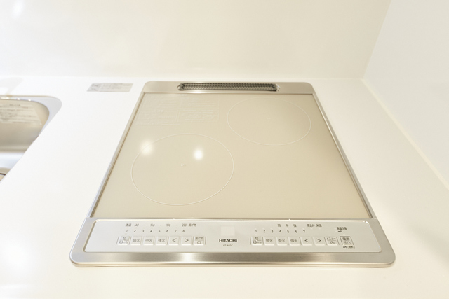 IHコンロが設置されており、お掃除楽々です。
※写真は同タイプ住戸です。