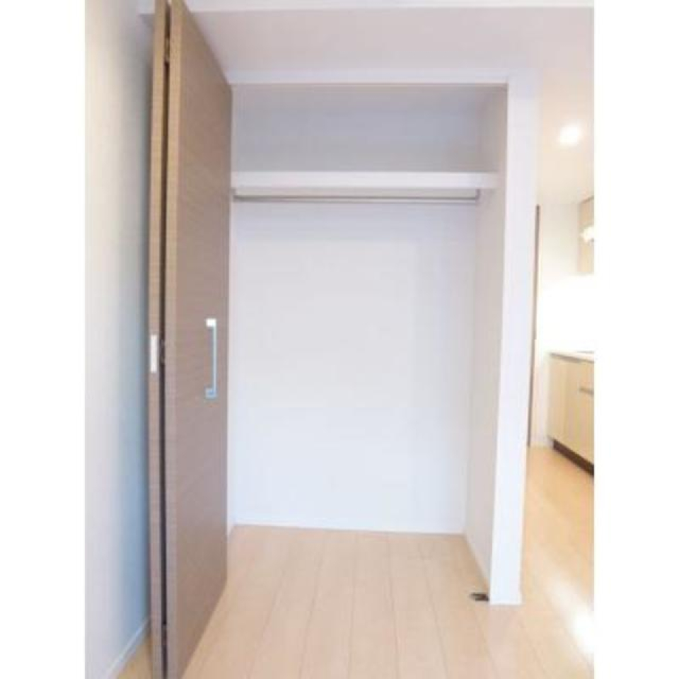 ハンガークローゼット
※写真は同タイプ住戸です。