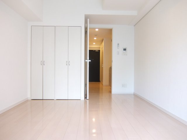 お部屋全体がホワイトベースでパッと明るい雰囲気です。
※参考写真