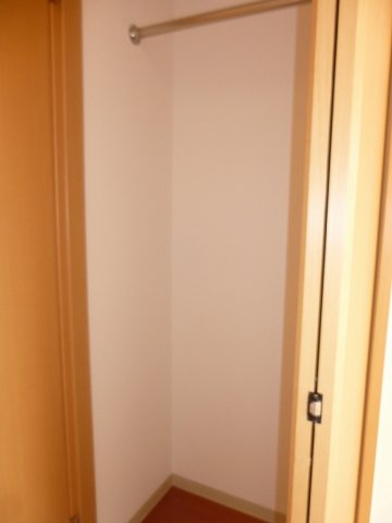 たっぷりとした収納スペースです