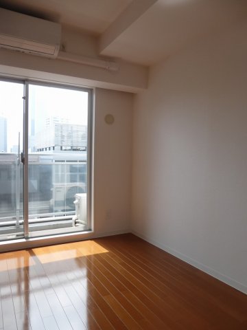 ６帖のコンパクトなお部屋だからこそ、落ち着く。