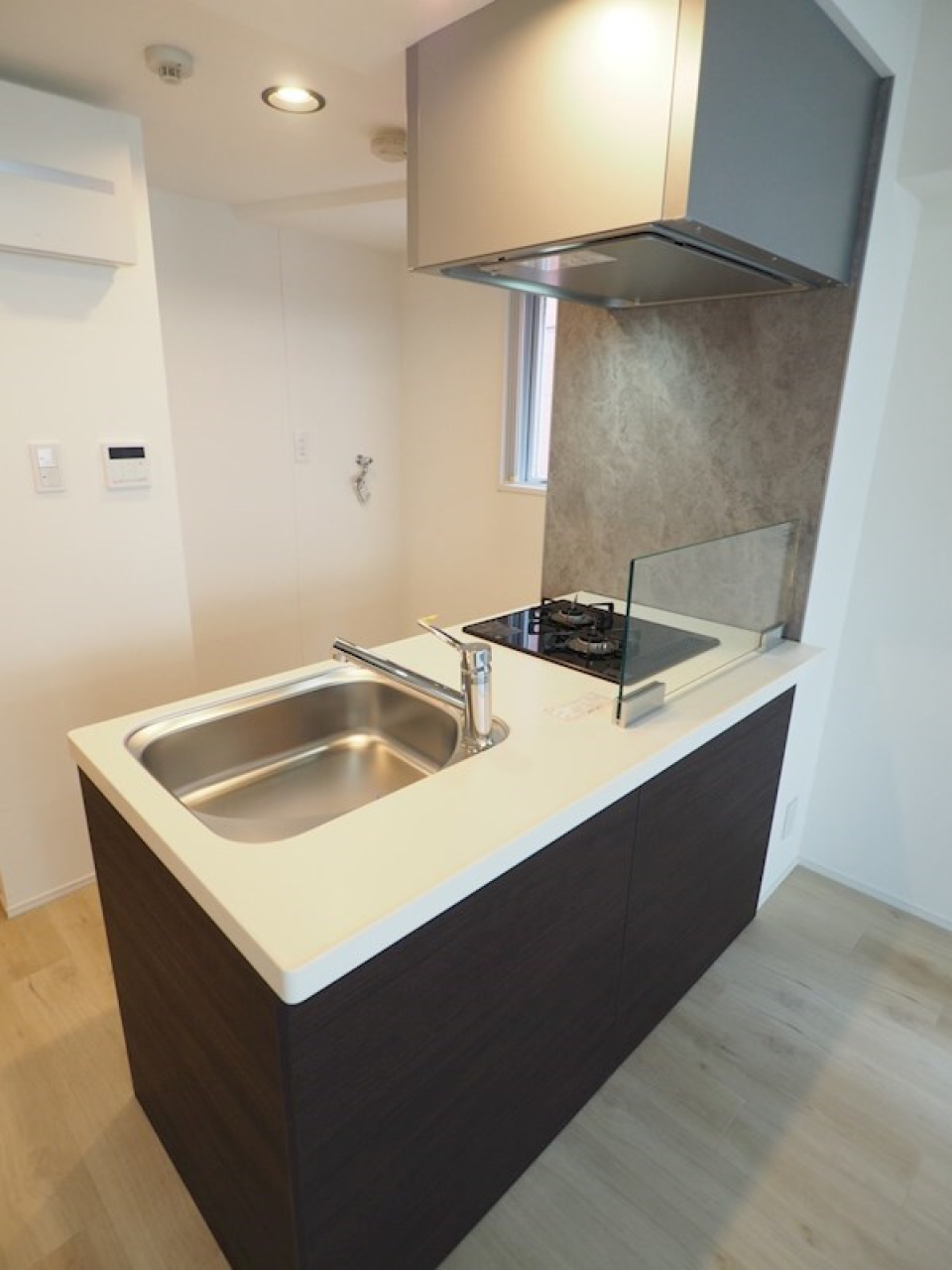 このくらいゆとりのあるキッチンがあるとお料理時間が楽しくなりますね