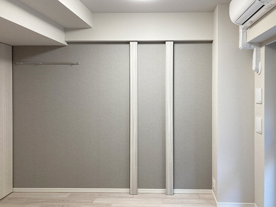 中間色のグレーのおかげで、調和を感じます。※写真は同タイプ住戸です。