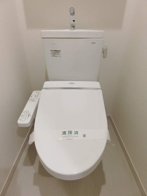 清潔感のあるトイレ。