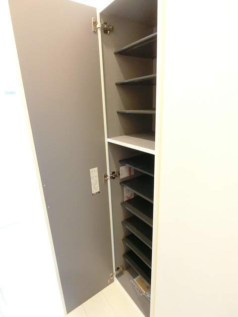 シューズボックス