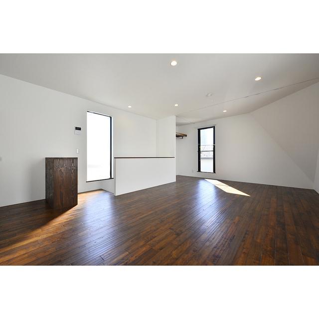 窓のサイズは要チェック！内見時の採寸をおすすめします。