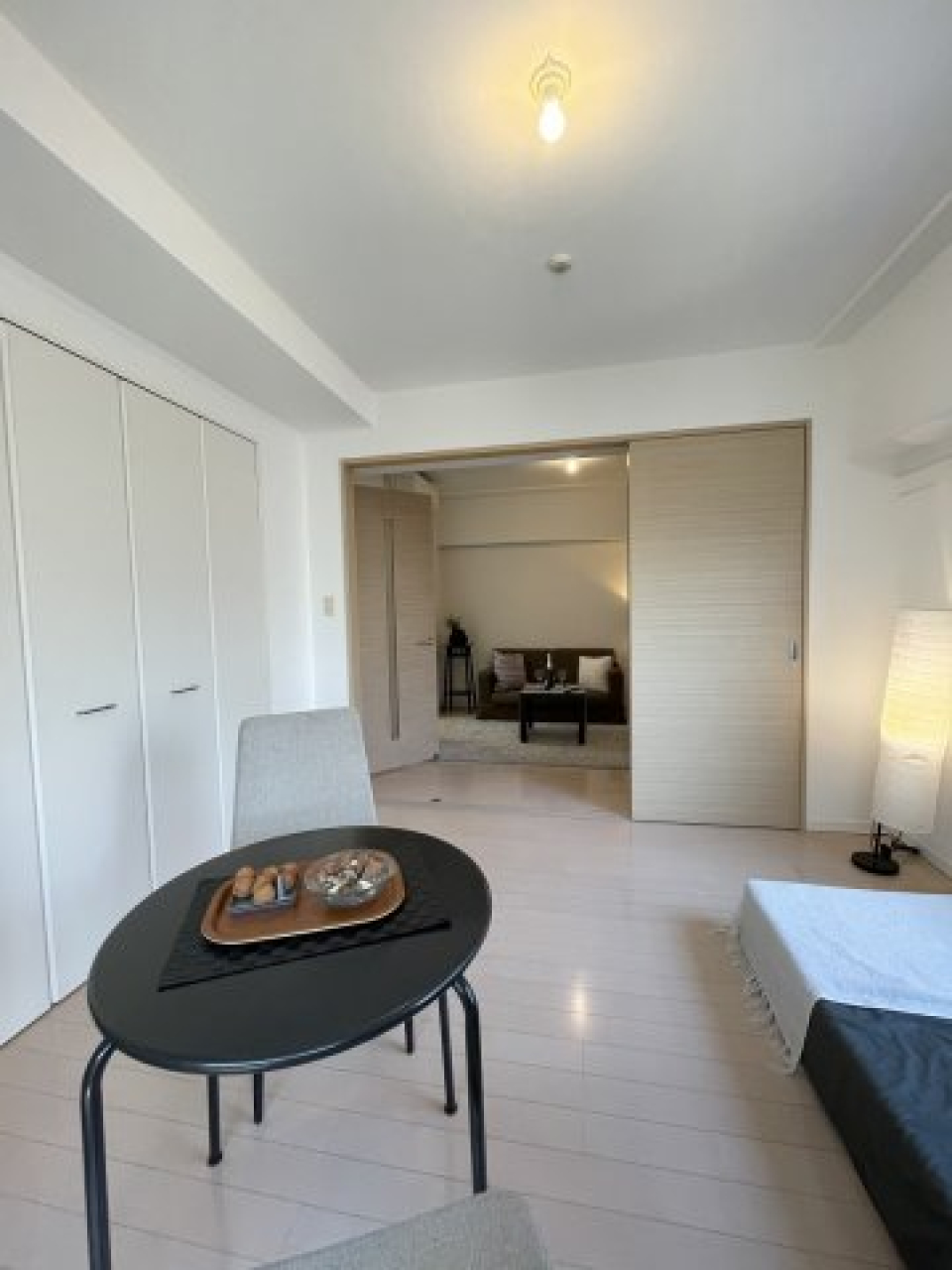 クローゼット付きで、生活スペースをまとめることができます。
※イメージ写真