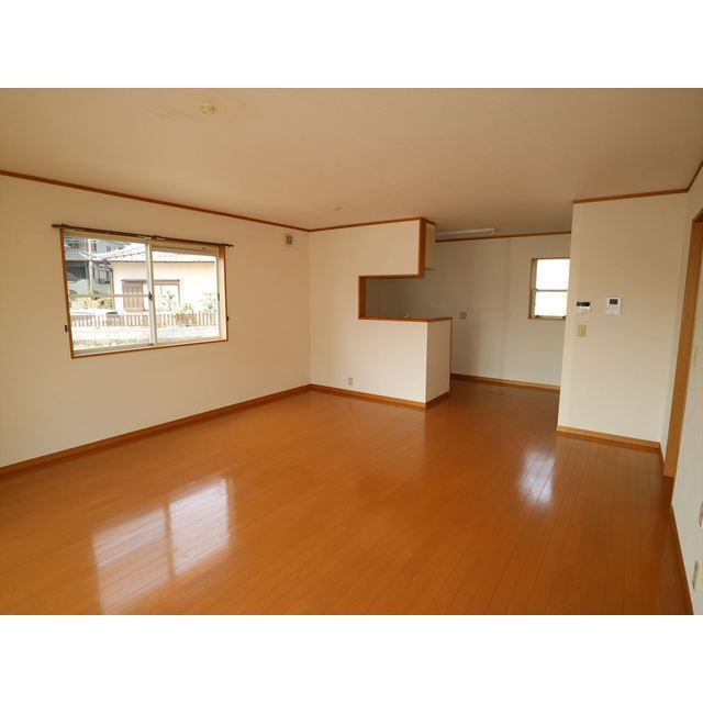 LDK18.8帖
家族暮らしにに十分な広さ