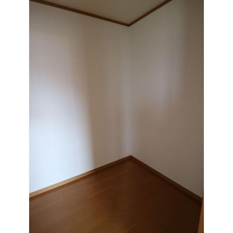 ウォークインクローゼット内部