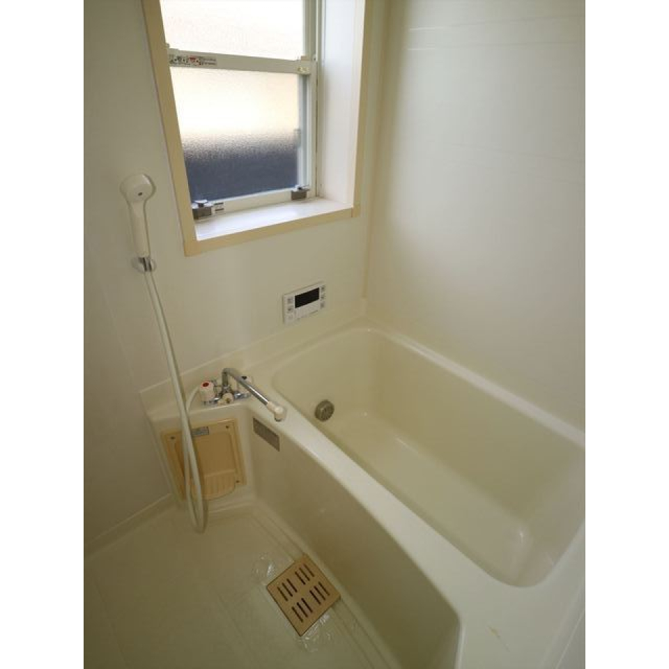 浴室
窓付きなので通気性も◎