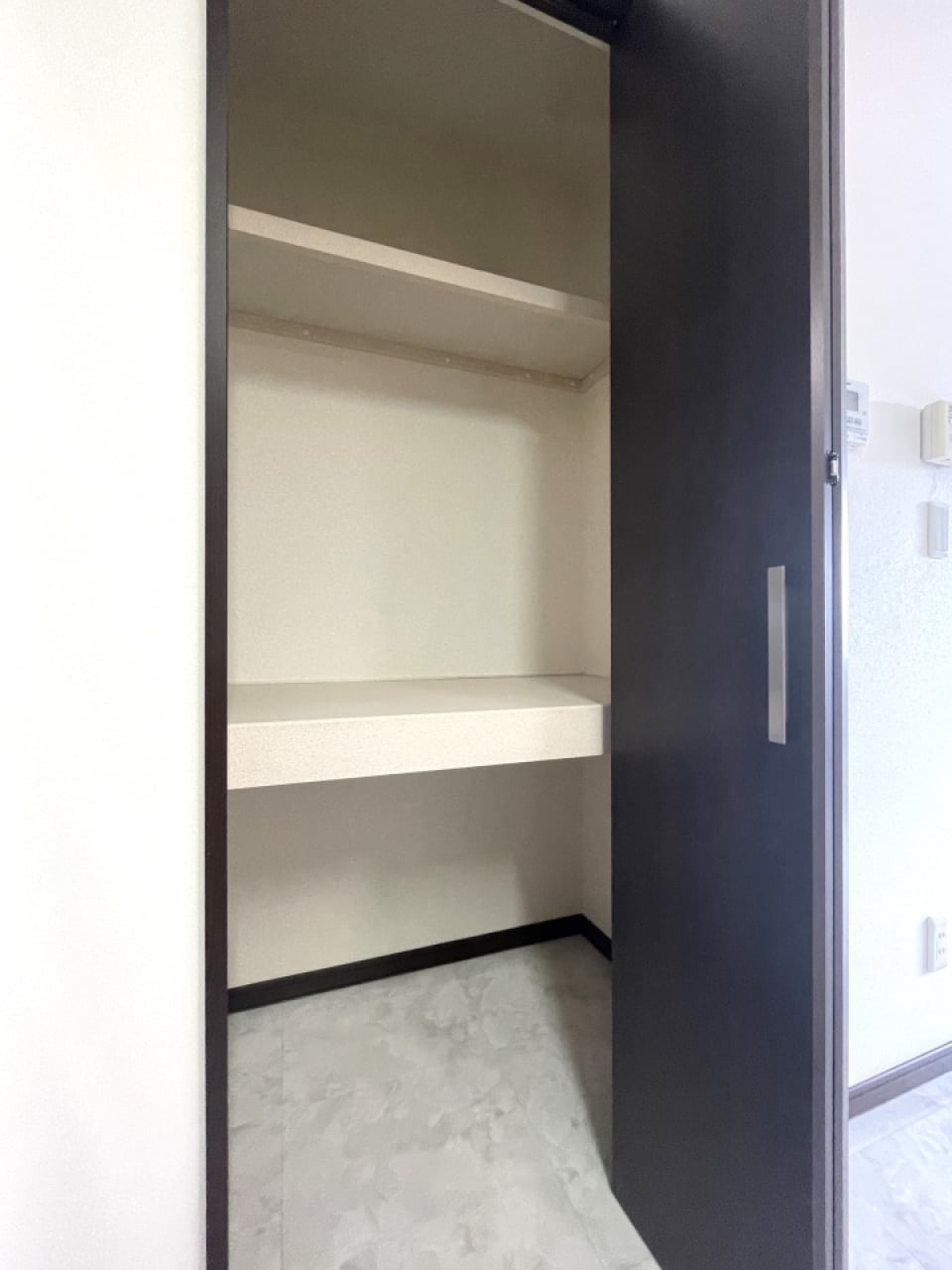 キッチン横にはパントリーまで！