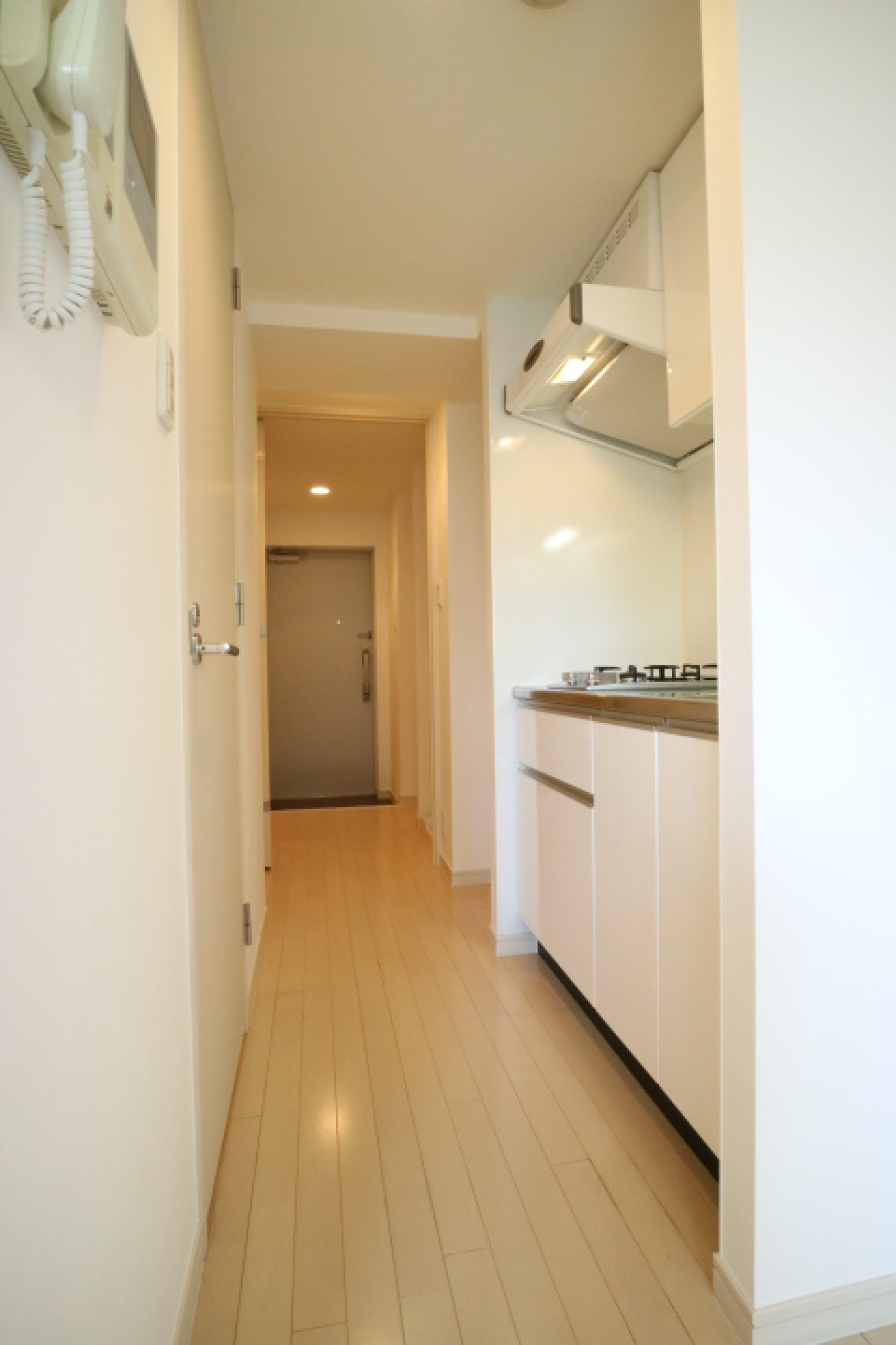キッチンは廊下にあります※参考写真