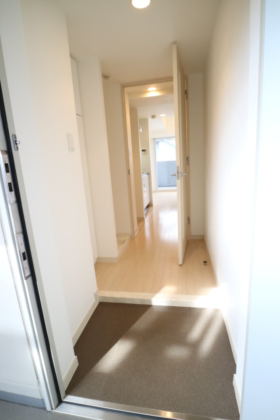 玄関の様子※参考写真