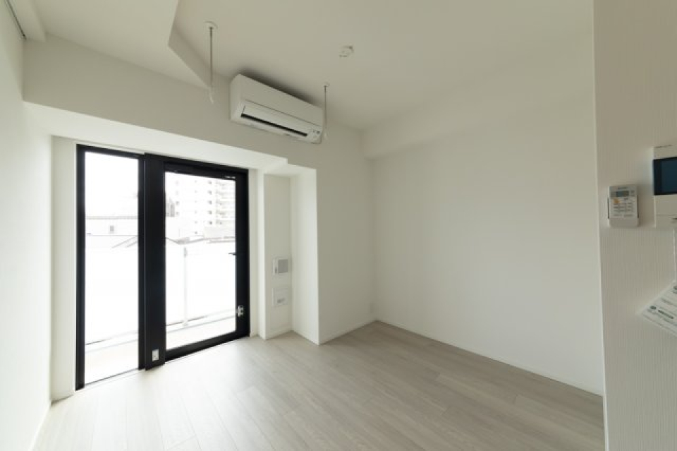 南向きです。自然光を取り入れやすいです。※参考写真