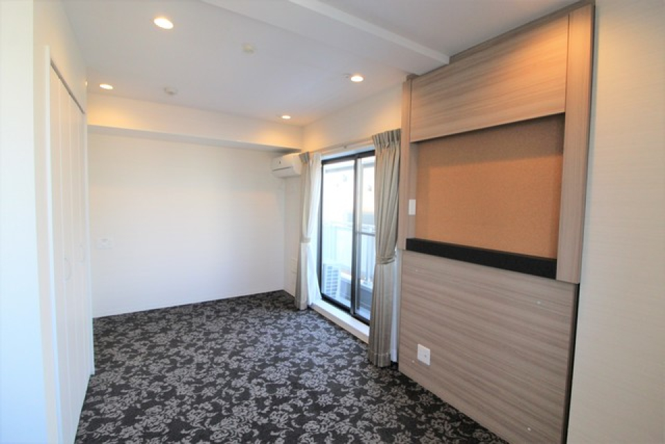 壁にこだわりの1枚を飾ってみてはいかがでしょうか。