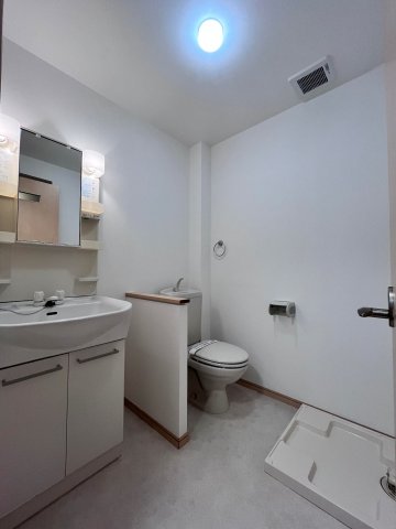 洗面台・トイレ・室内洗濯機置き場がまとめられています。