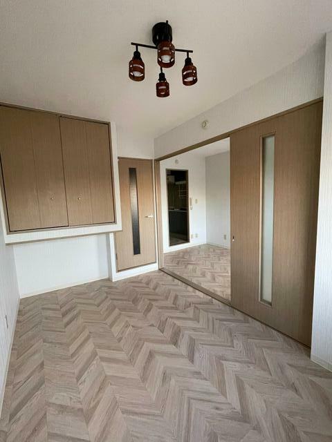 お部屋の雰囲気に合わせたシーリングライトで、さらに上品さをプラス。