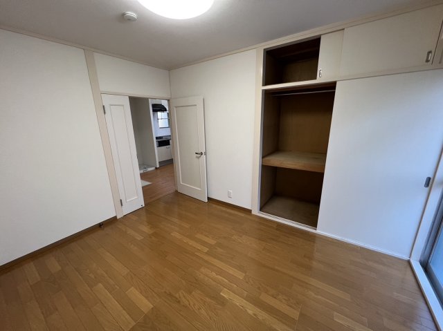 起きたらすぐトイレ行きたい&hellip;という方はトイレからすぐのお部屋を寝室にするのが良いでしょう。