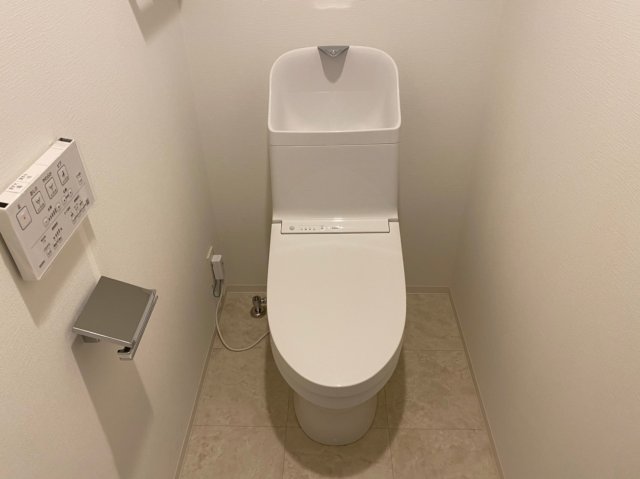 手を洗うこともできるトイレは一石二鳥ですね！