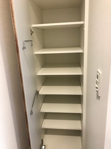 シューズボックス