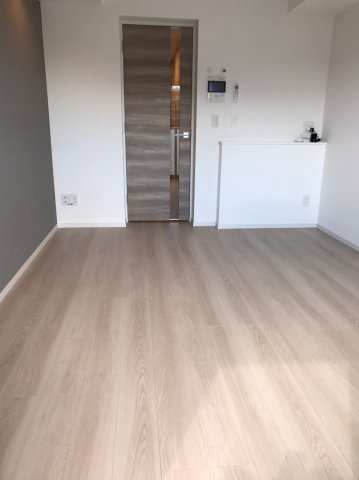 ブラウンで温かみのあるデザインです。