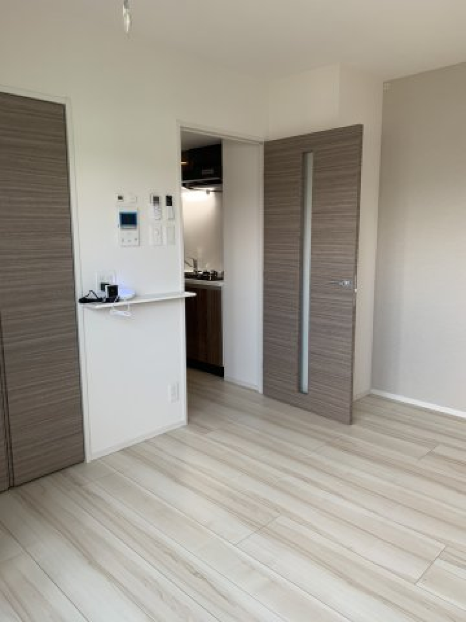 淡い色合いで落ち着いた雰囲気です。