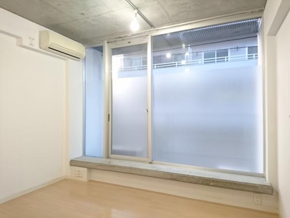 窓が大きい点が特徴です。