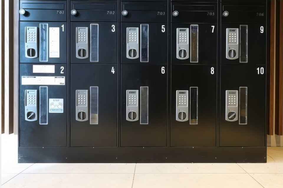 下が宅配ボックス