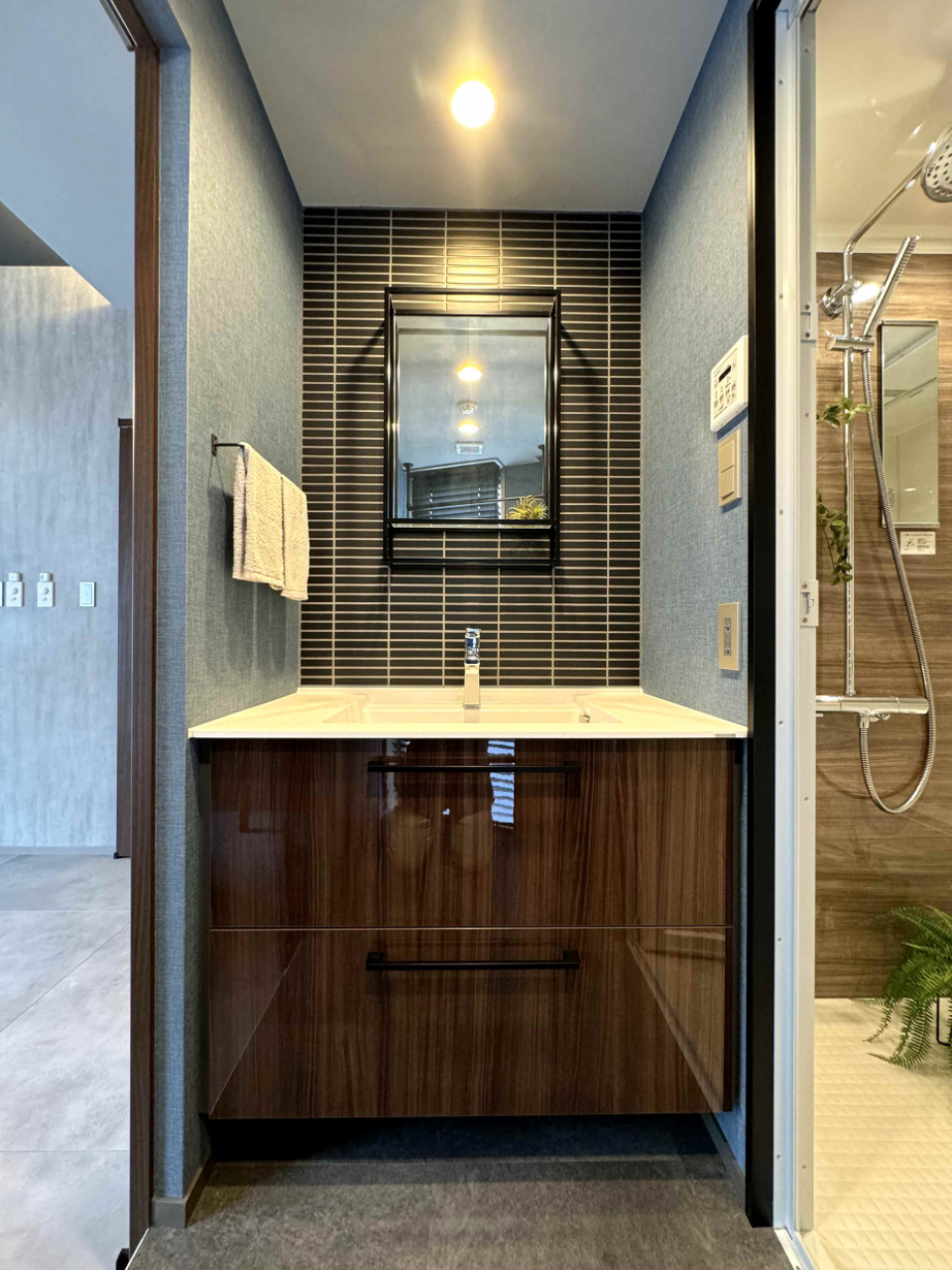 落ち着いた雰囲気の洗面台