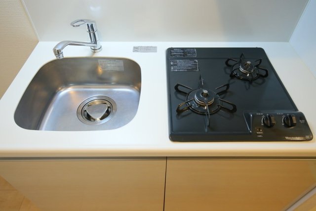 2口のガスコンロ付きです。