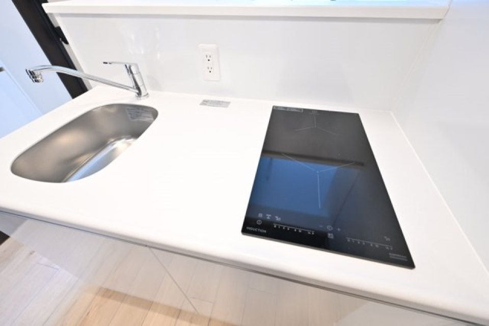 2口のIHコンロが設置されています。