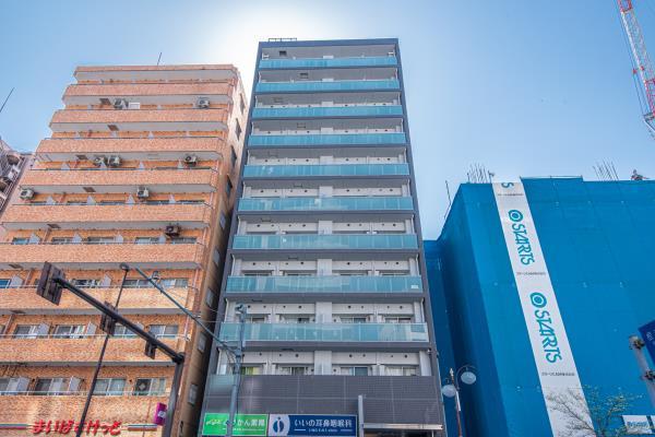 １２階建ての建物の５階にあるお部屋です。