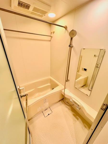 浴室乾燥があるので、雨の日の洗濯物干しもお任せあれ！