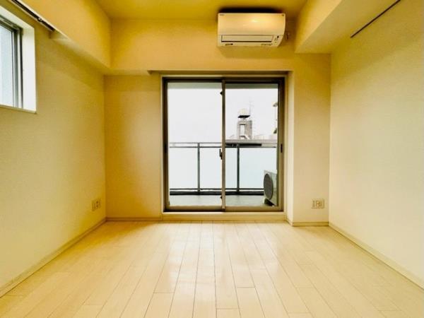 ８．７帖のお部屋になります。