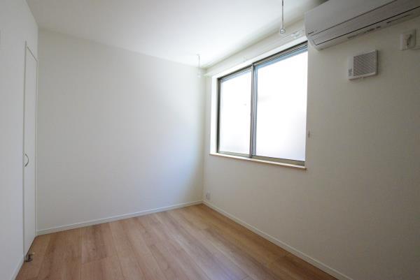 南向きなので日当たり良好です。