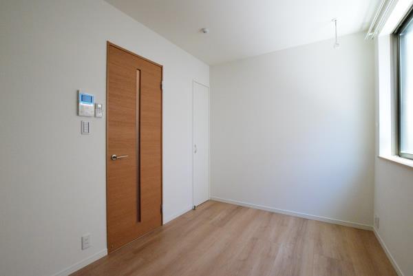 エアコン・クローゼットも付きです。