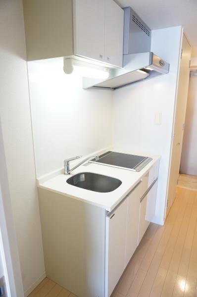 キッチン
IHコンロが設置されています。