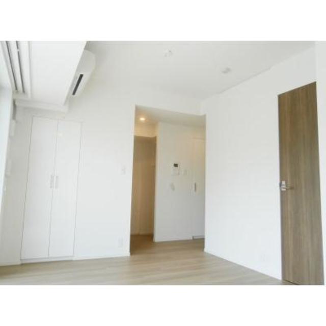 10帖のリビング。※写真は同タイプ住戸です。