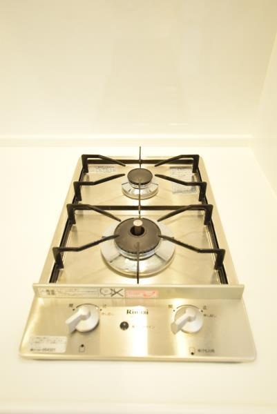 2口のガスコンロ付きです。