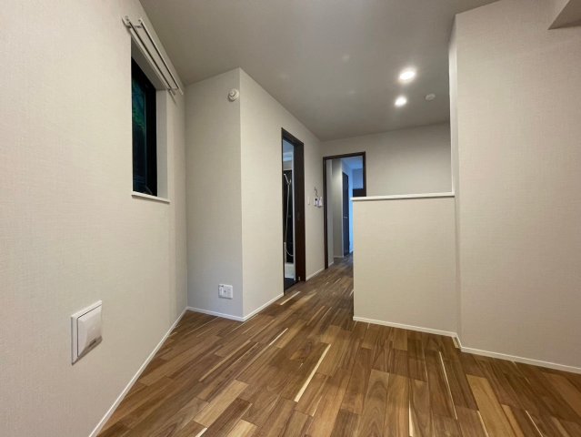 約７．９帖のLDKです。